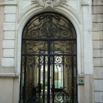La porte du 23 rue Henri Rochefort