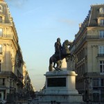 La statue équestre Place des Victoires