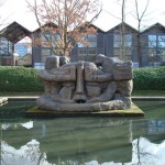 La sculpture Demeure X, parc de Bercy