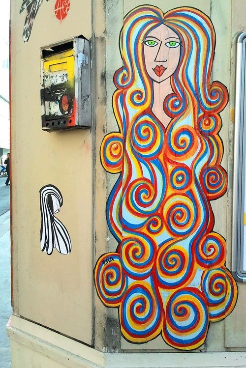 sirène tcha street art barbarella